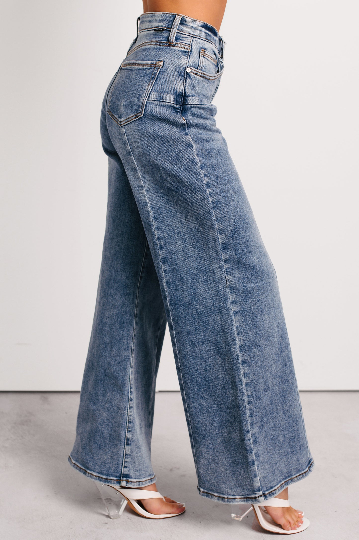 Ruda Wide Leg Tummy Control Saige Jeans (Medium)